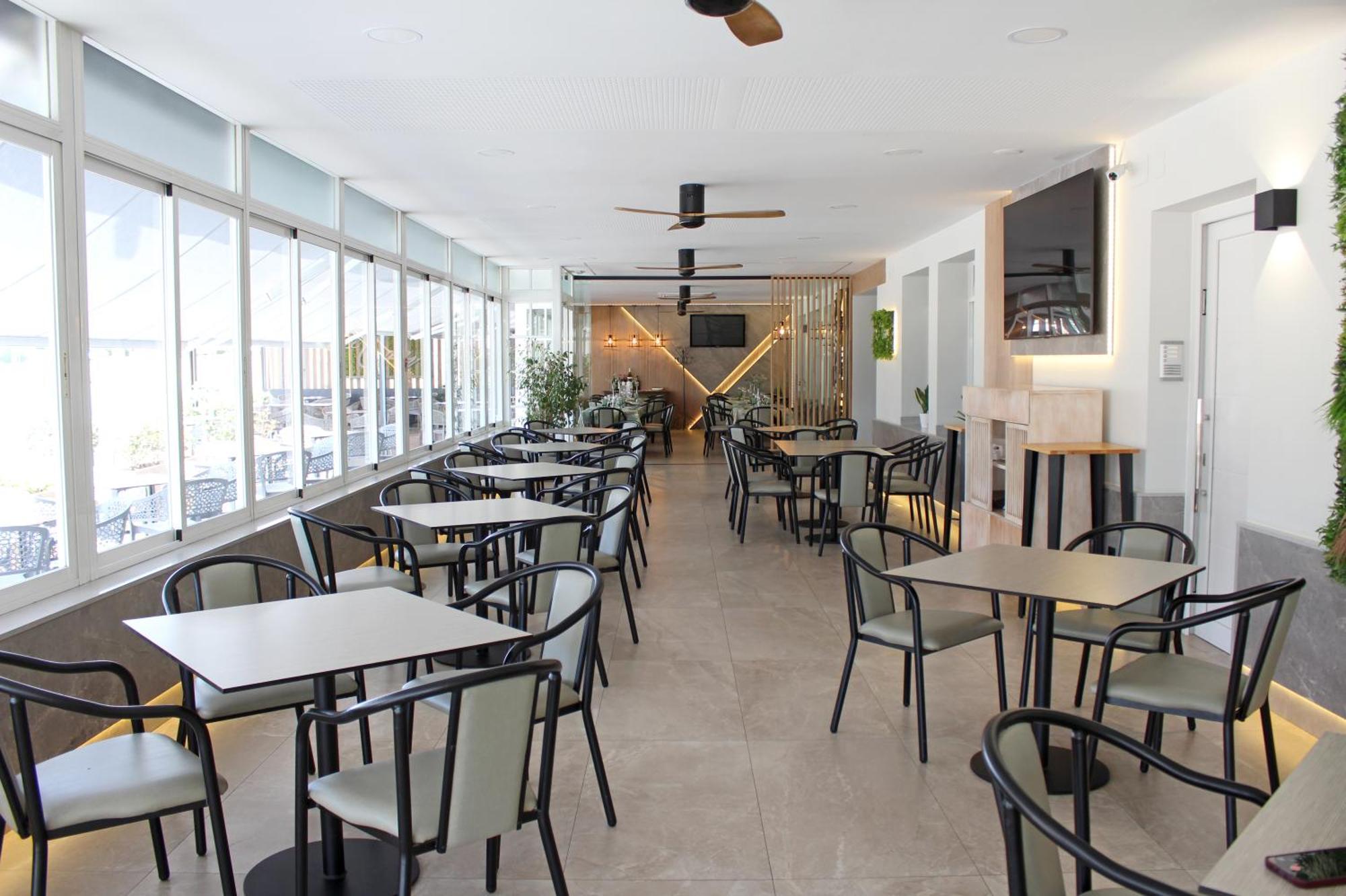 Hostal Restaurante El Cary Montemayor Ngoại thất bức ảnh